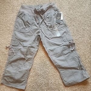 NWT Calvin Klein  Women's Capri Cargo Pants Sz S Light Weight Gray
